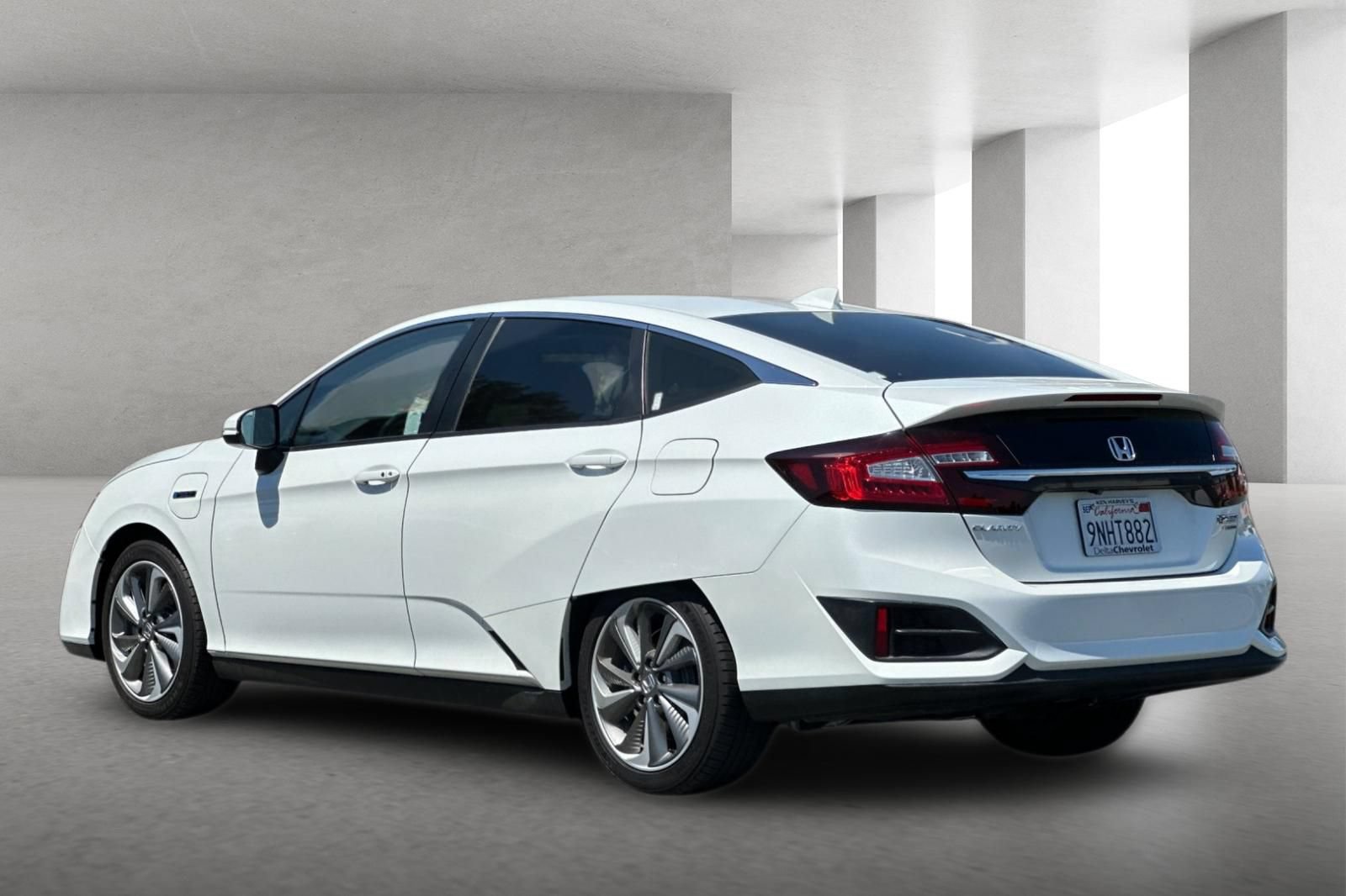 Used 2020 Honda Clarity Touring image 6