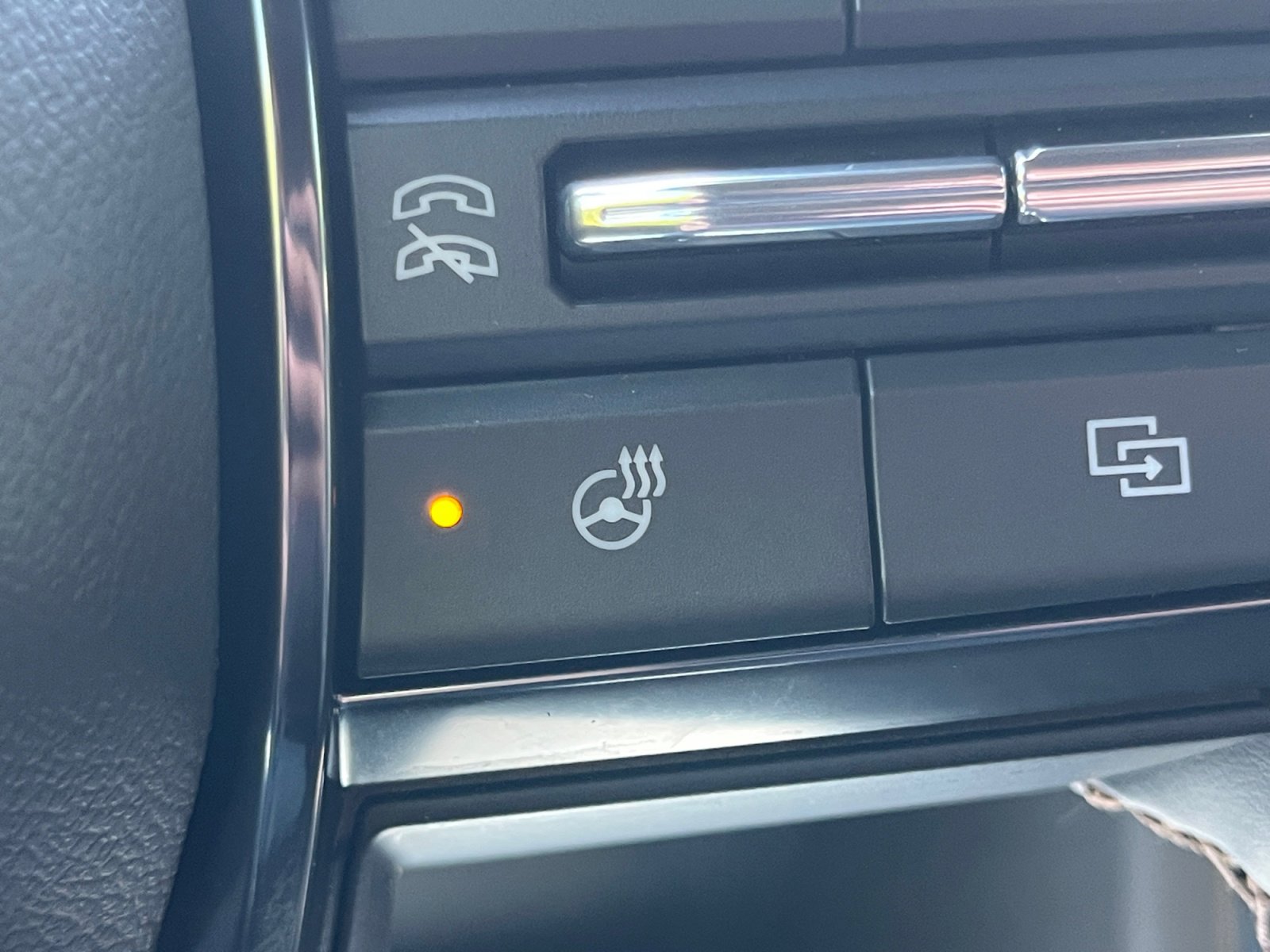 Used 2026 GMC Yukon AT4 w/ AT4 Premium Plus Package image 22