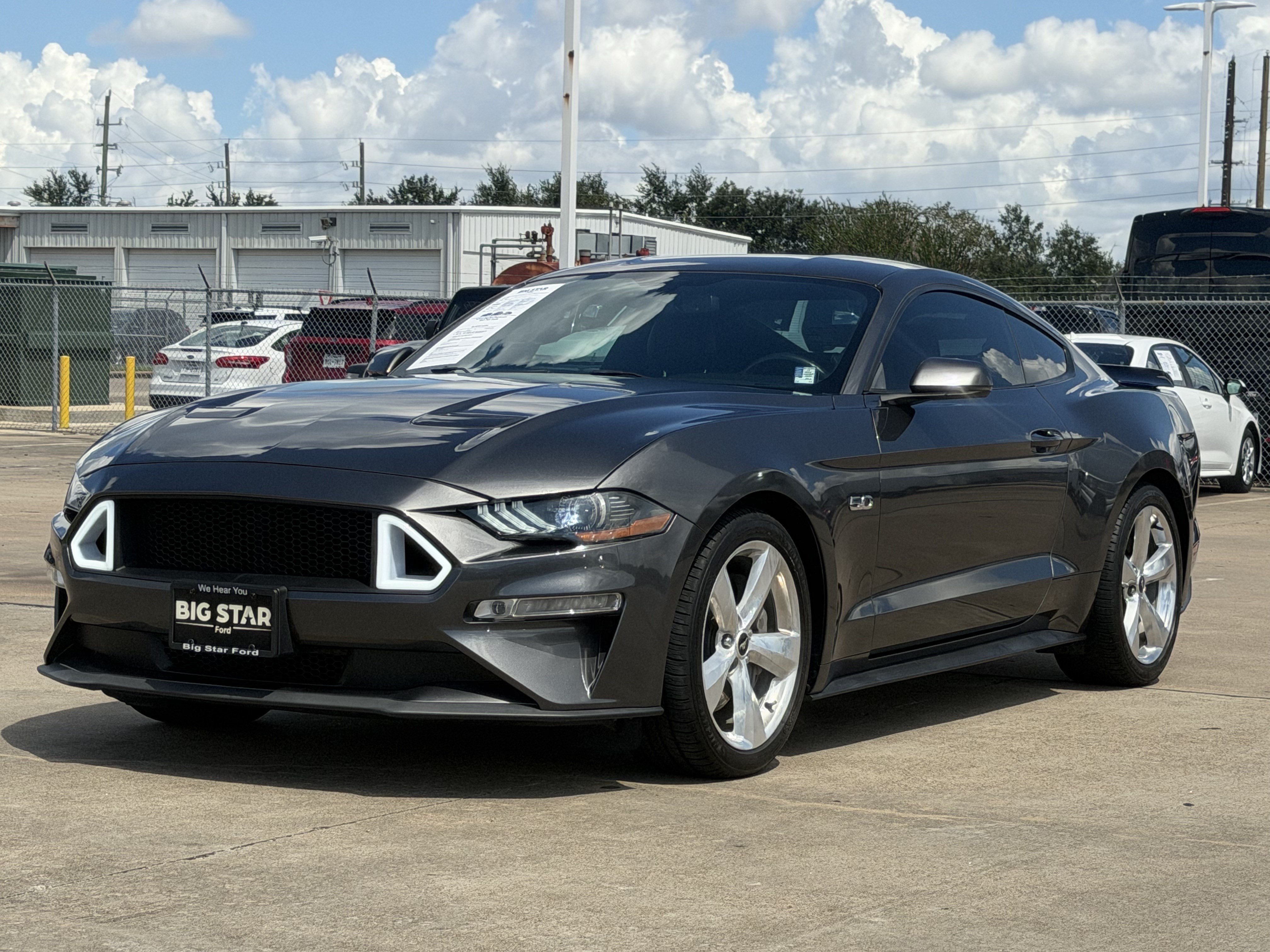 Used 2018 Ford Mustang GT Premium w/ Equipment Group 401A RWD image 3
