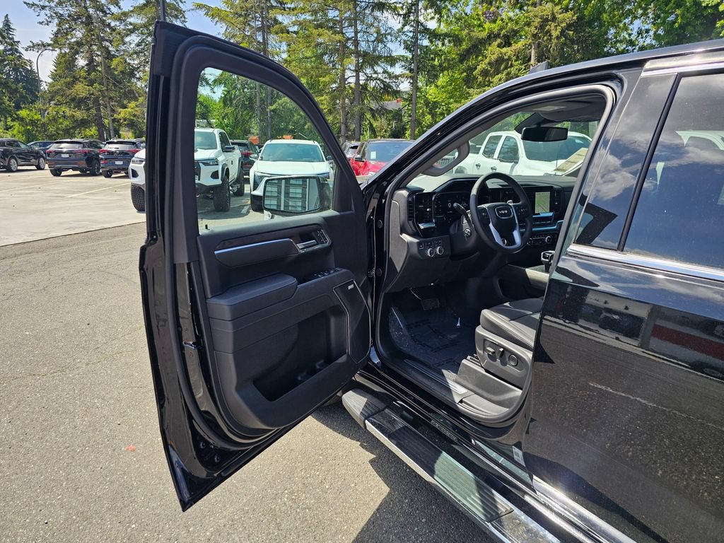 New 2026 GMC Sierra 1500 SLT w/ SLT Premium Plus Package AWD/4WD image 19