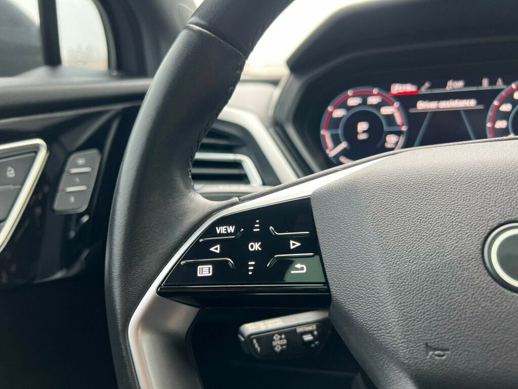 Used 2023 Audi Q4 e-tron Premium Plus w/ Premium Plus image 19