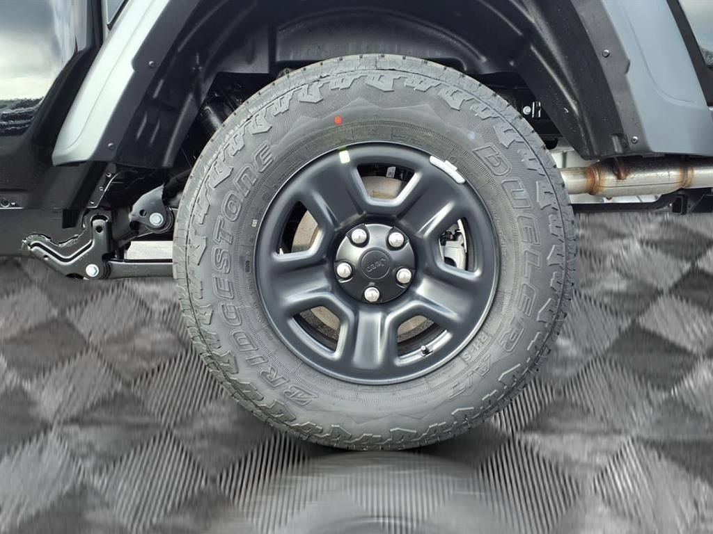 New 2026 Jeep Gladiator Sport AWD/4WD image 21