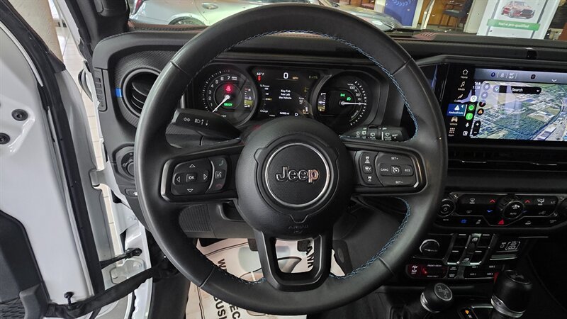 Used 2024 Jeep Wrangler Unlimited Rubicon 4xe AWD/4WD image 14