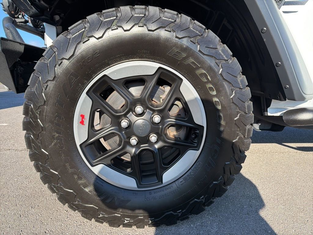 Used 2018 Jeep Wrangler Unlimited Rubicon AWD/4WD image 15