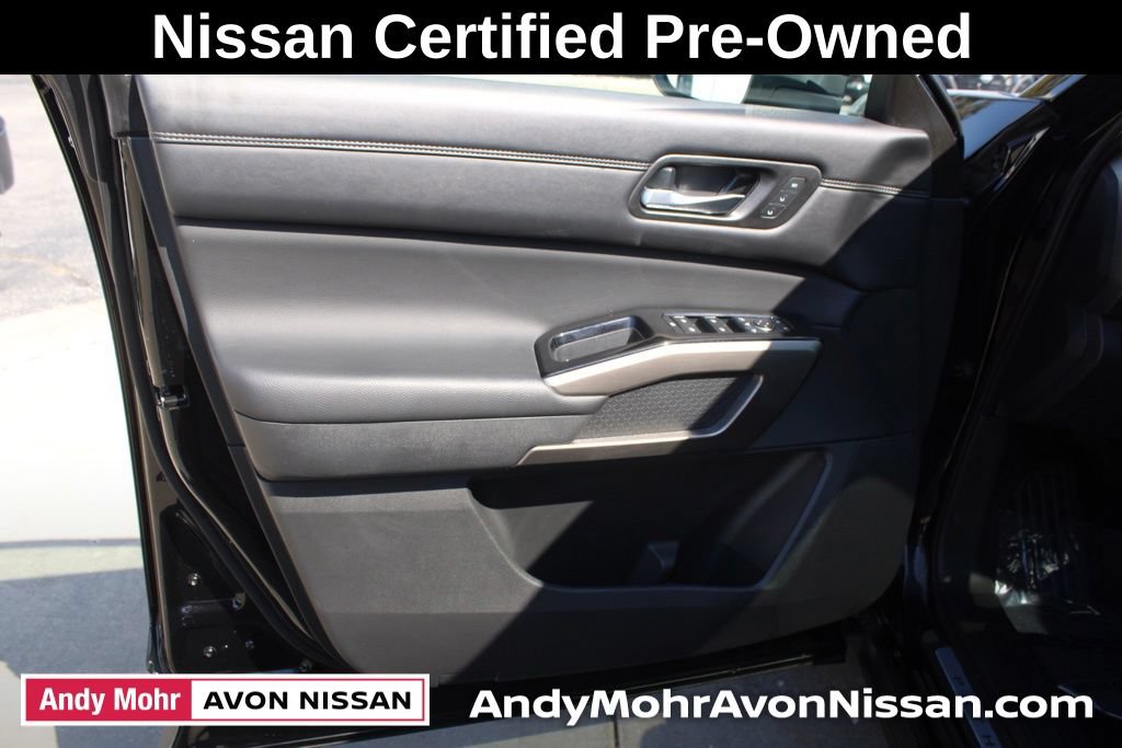 Certified 2024 Nissan Pathfinder Platinum AWD/4WD image 21