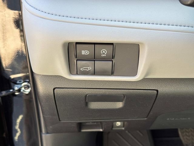 Used 2024 Toyota Highlander LE image 30