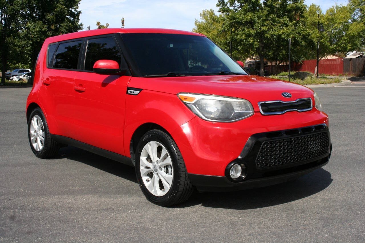 Used 2016 Kia Soul + FWD image 1