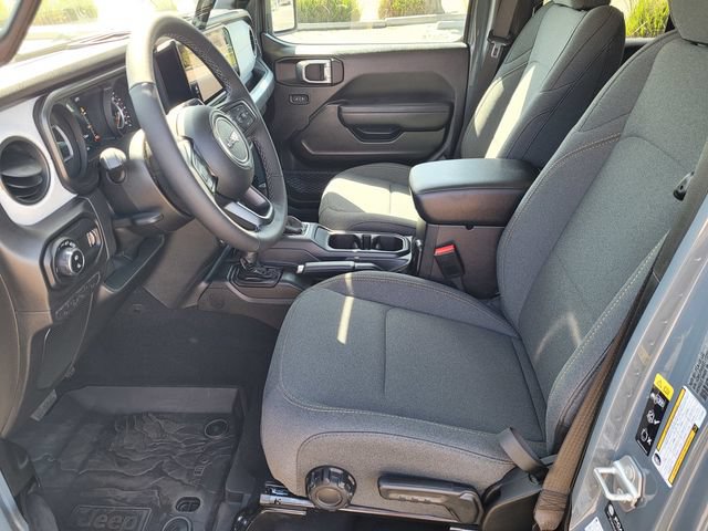 New 2026 Jeep Gladiator Sport AWD/4WD image 8