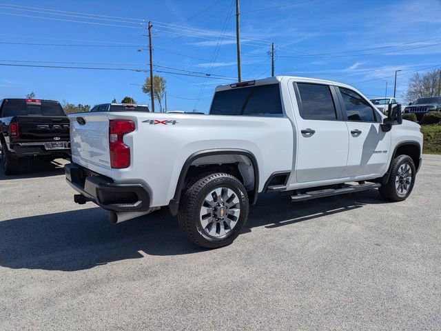 Used 2023 Chevrolet Silverado 2500 Custom w/ Custom Value Package image 4