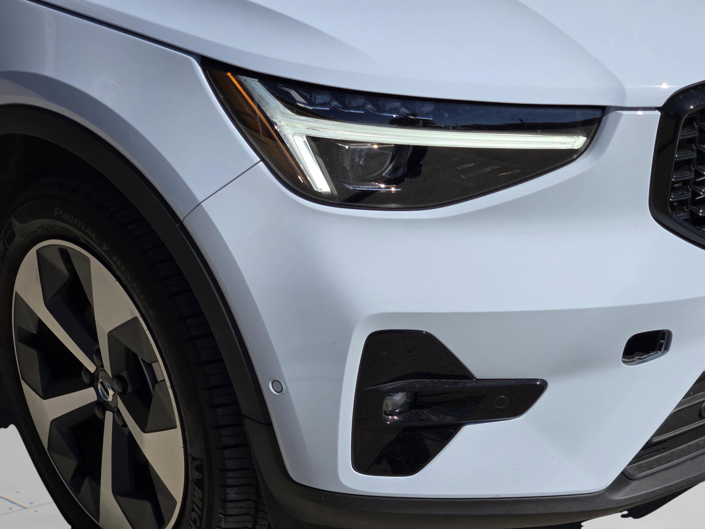 Used 2026 Volvo XC40 B5 Plus w/ Protection Package Premier image 33