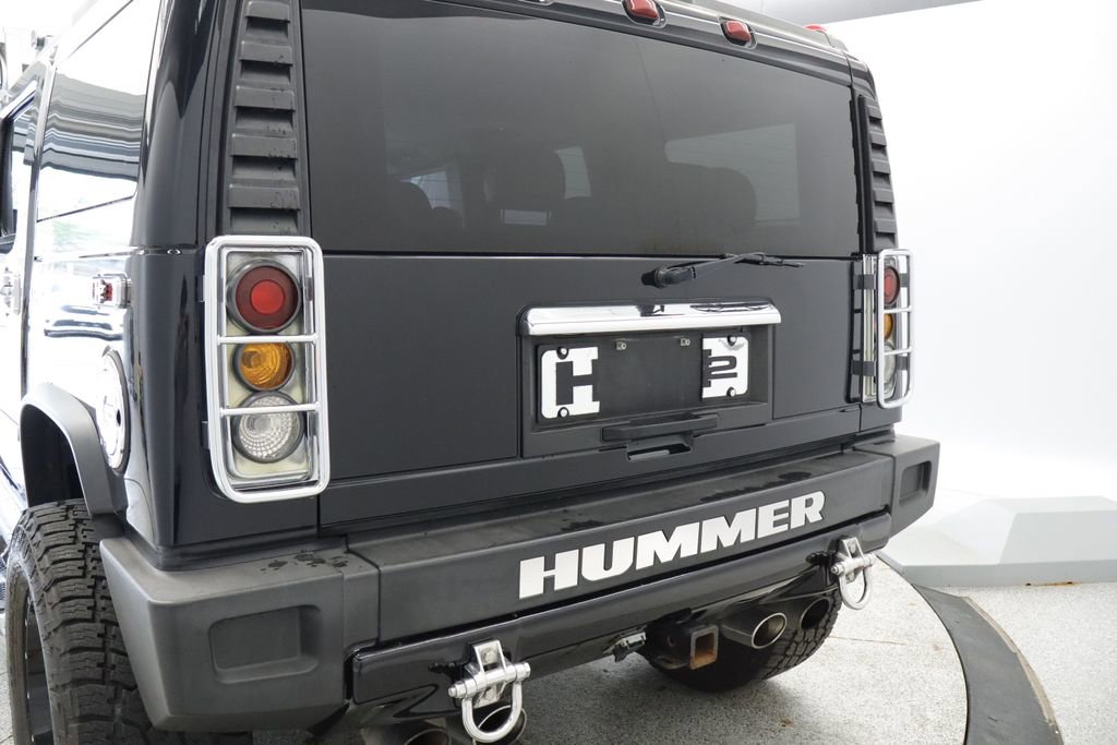 Used 2004 HUMMER H2 w/ Preferred Equipment Group AWD/4WD image 14