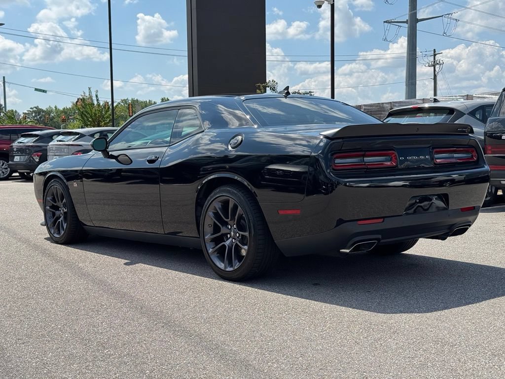 Used 2023 Dodge Challenger R/T Scat Pack RWD image 10