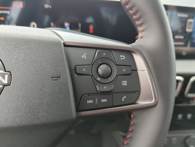 New 2026 Nissan Sentra SR w/ Floor Mat Package FWD image 38