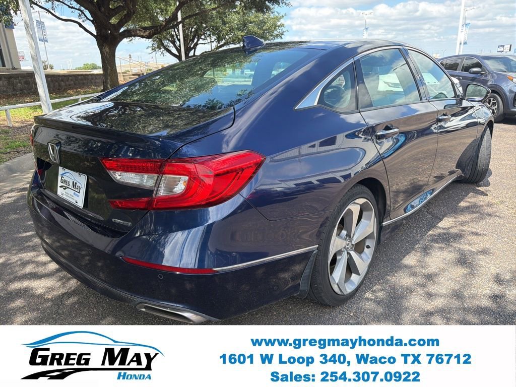 Used 2018 Honda Accord Touring image 3