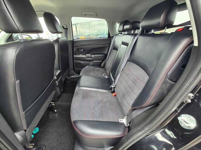 Used 2024 Mitsubishi Outlander Sport SE AWD/4WD image 16