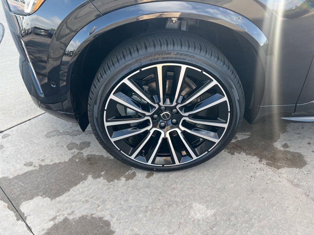 New 2026 Volvo XC90 B6 Plus image 9