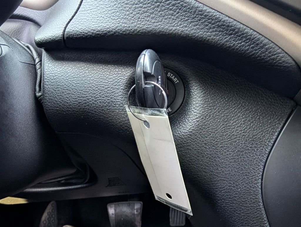 Used 2016 Jeep Cherokee Latitude w/ Cold Weather Group image 37