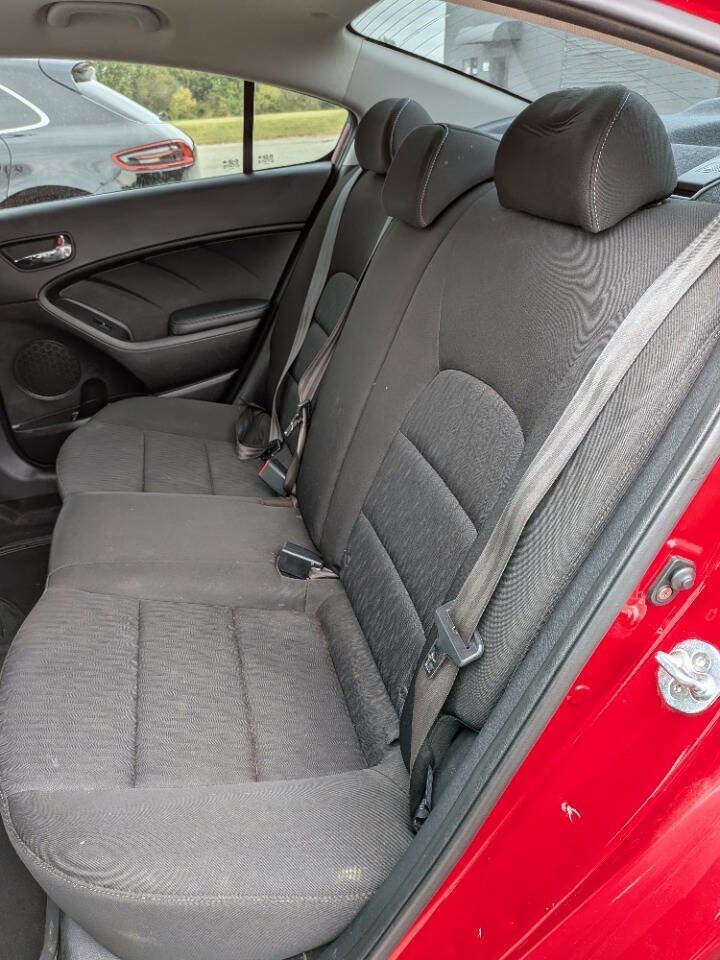 Used 2016 Kia Forte LX image 10
