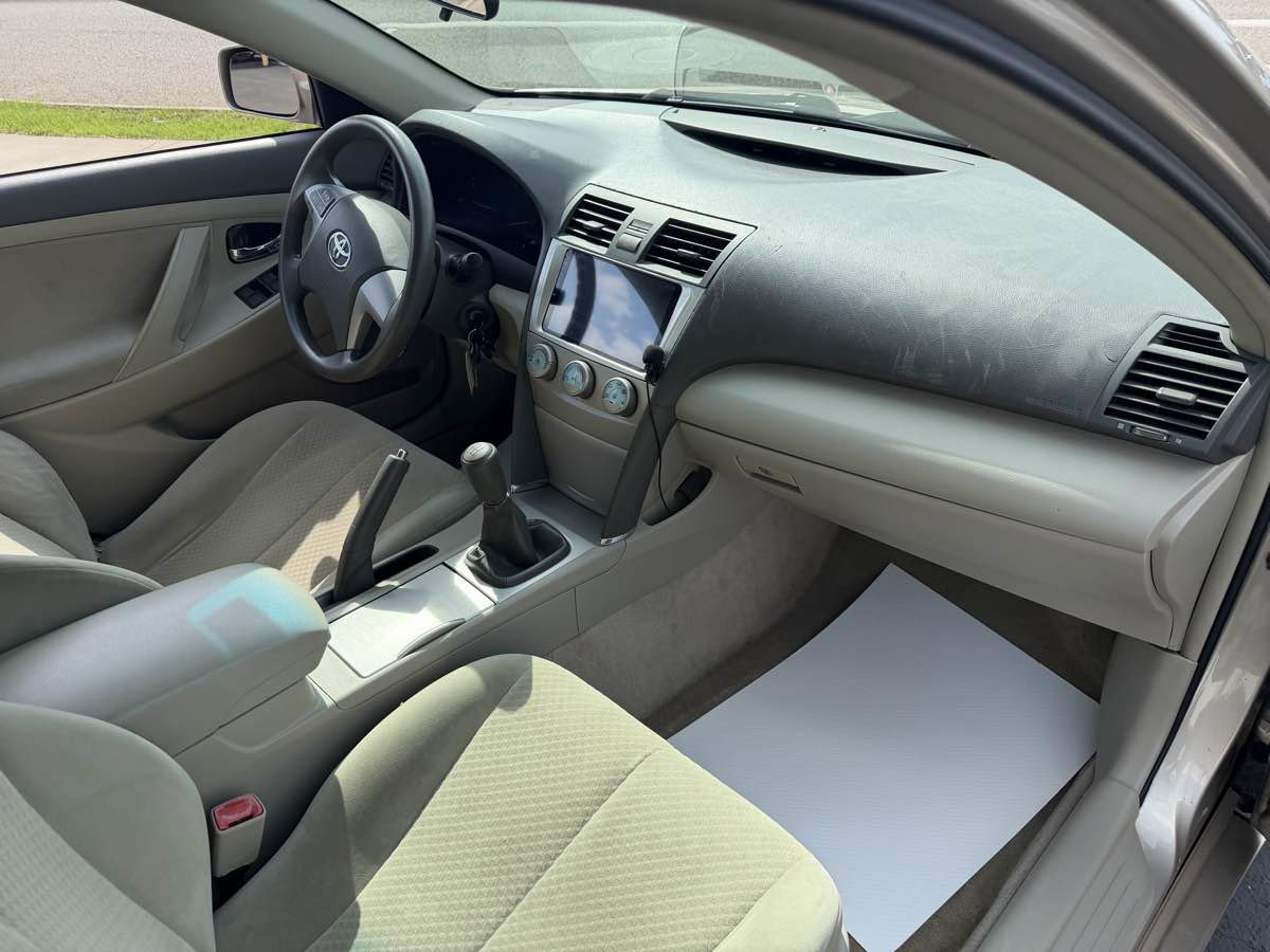 Used 2009 Toyota Camry FWD image 19