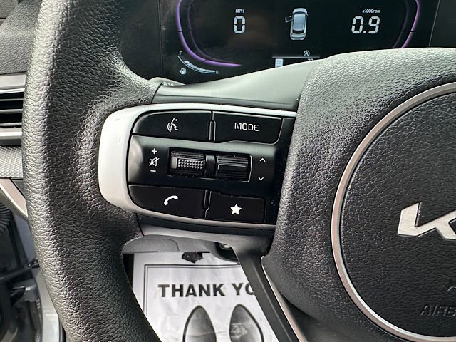 Used 2025 Kia Sportage LX FWD image 21