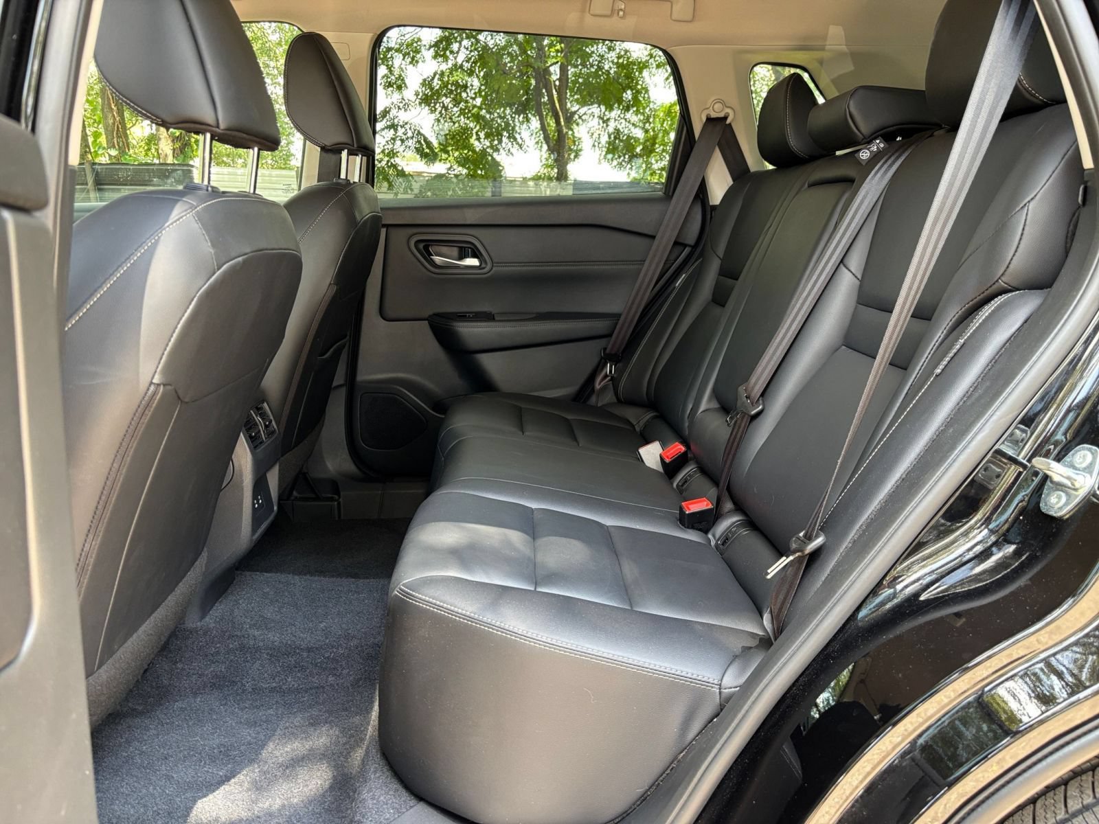 Used 2026 Nissan Rogue SL FWD image 23