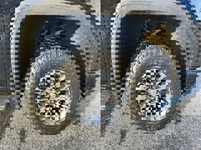 Used 2022 GMC Sierra 1500 AT4 w/ AT4 Premium Package image 13