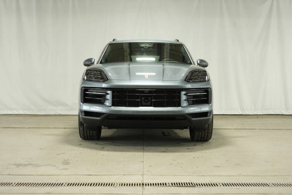 New 2026 Porsche Cayenne S image 10