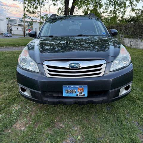 Used 2011 Subaru Outback 2.5i Premium AWD/4WD image 2
