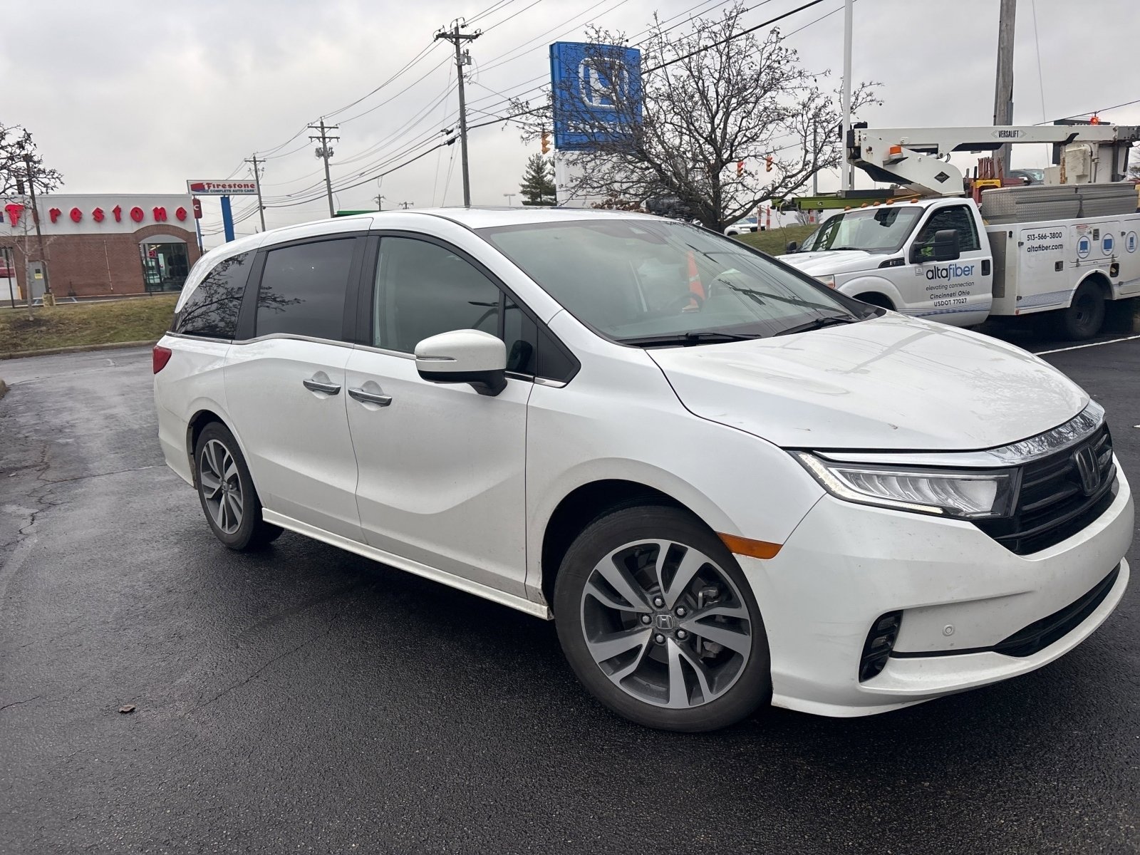 Used 2024 Honda Odyssey Touring image 5