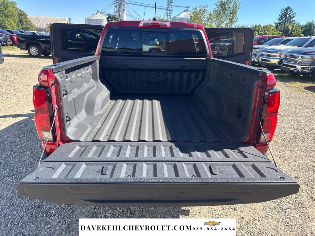 Used 2025 Chevrolet Colorado Z71 w/ Technology Package AWD/4WD image 60