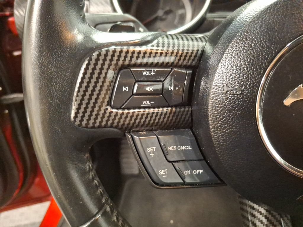 Used 2018 Ford Mustang Coupe RWD image 17