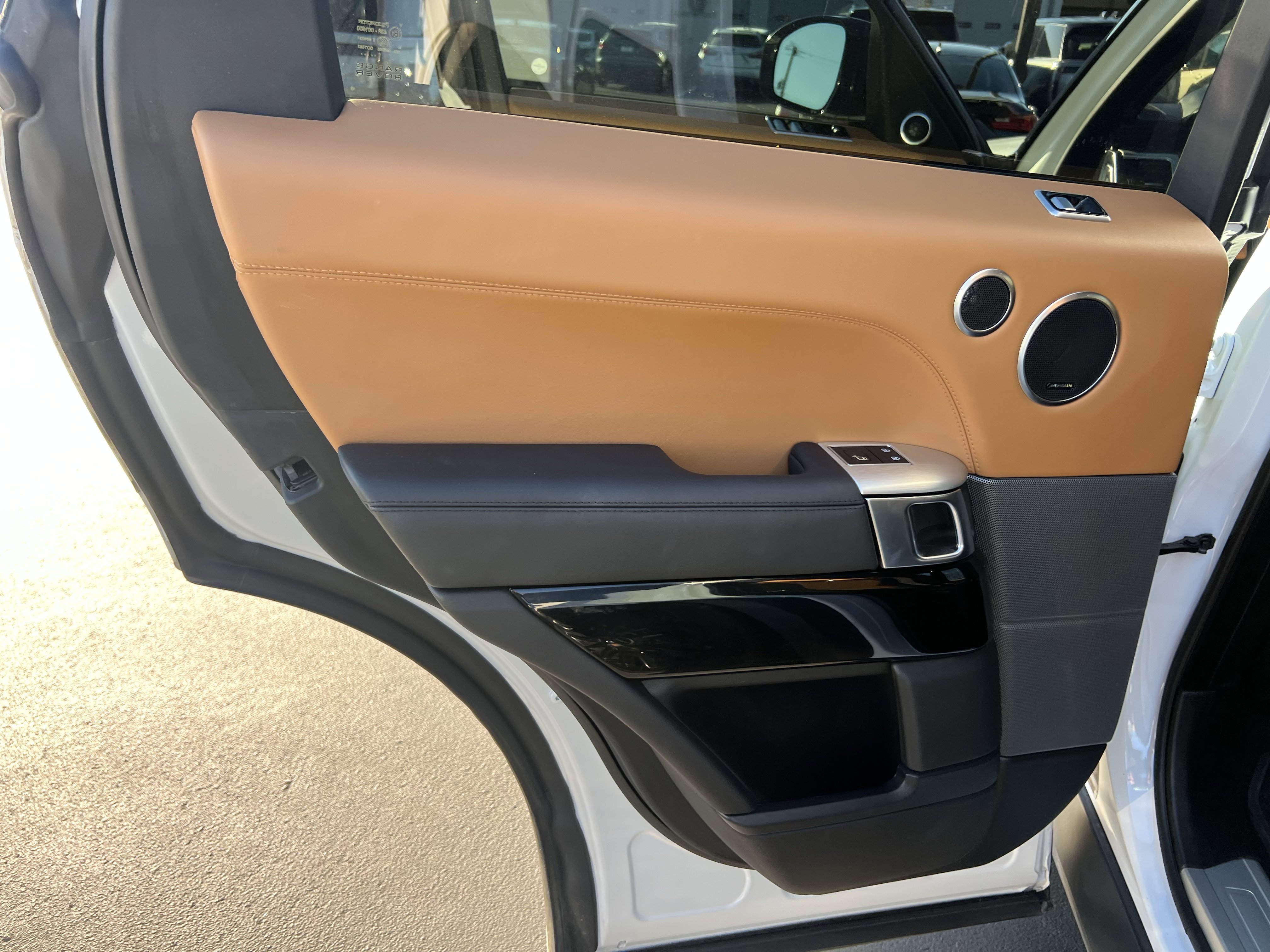 Certified 2022 Land Rover Range Rover Sport SVR image 29