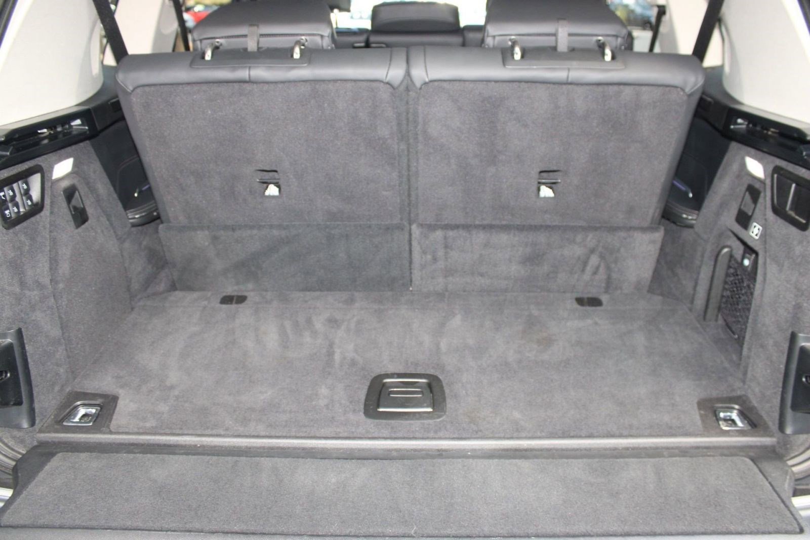 Used 2024 BMW X7 xDrive40i image 32