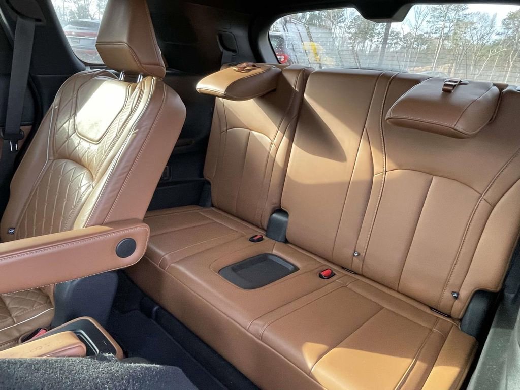 Used 2025 INFINITI QX60 Autograph w/ Cargo Package image 13