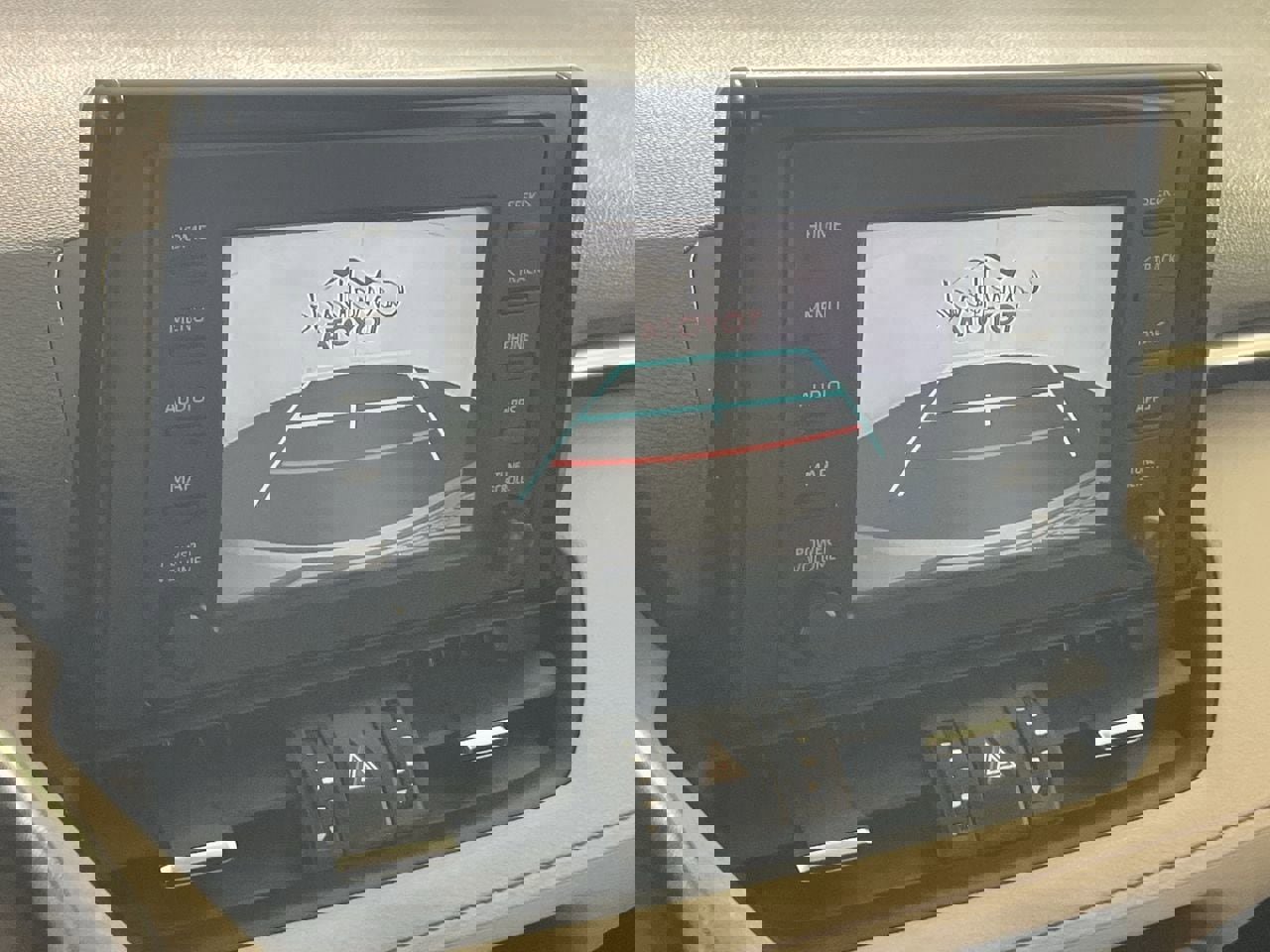 Used 2019 Toyota RAV4 XLE Premium w/ Cold Weather Package AWD/4WD image 18