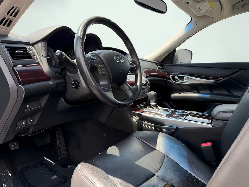 Used 2012 INFINITI M35 w/ Premium Pkg RWD image 32