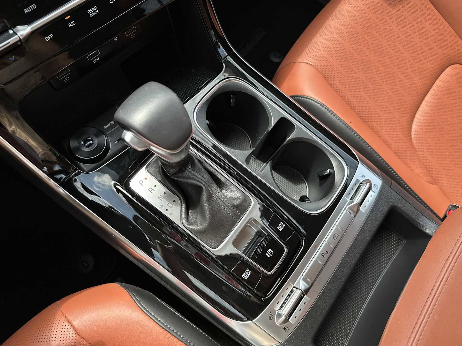 Used 2024 Kia Carnival SX image 22