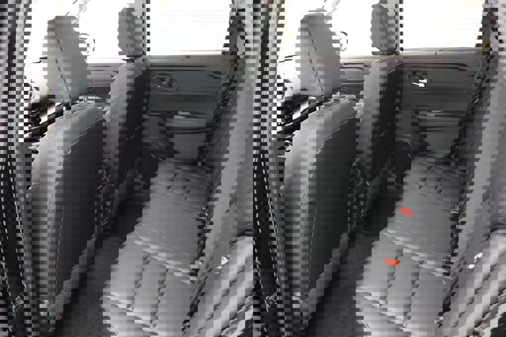 Used 2023 Nissan Rogue SV w/ SV Premium Package image 11