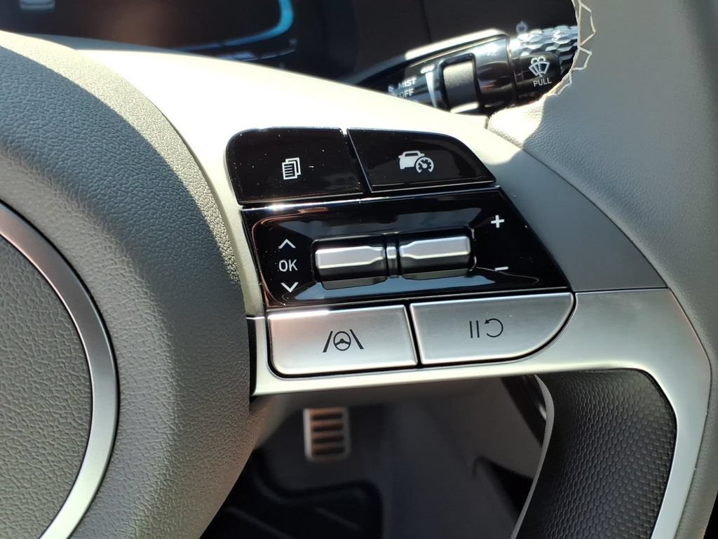 New 2026 Hyundai Elantra Sport FWD image 20