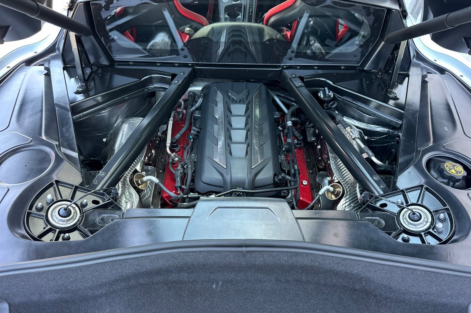 Used 2020 Chevrolet Corvette Stingray Coupe w/ Z51 Performance Package RWD image 21