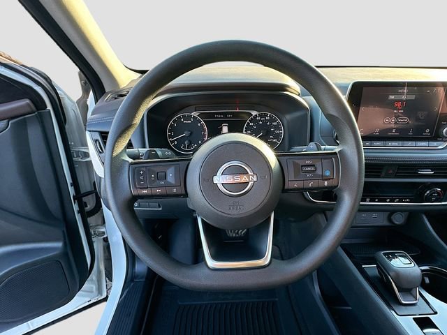 Used 2023 Nissan Rogue SV AWD/4WD image 12