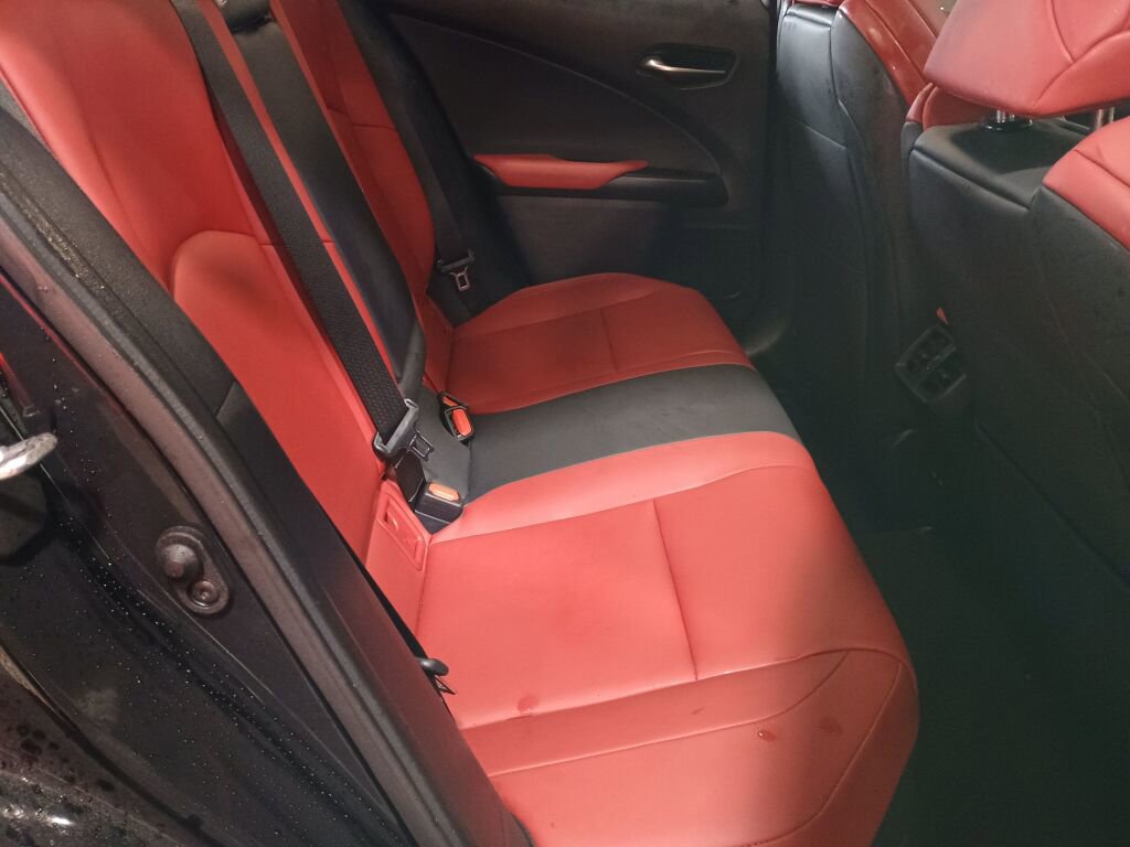 Used 2022 Lexus UX 200 F Sport w/ Accessory Package (Z2) image 27