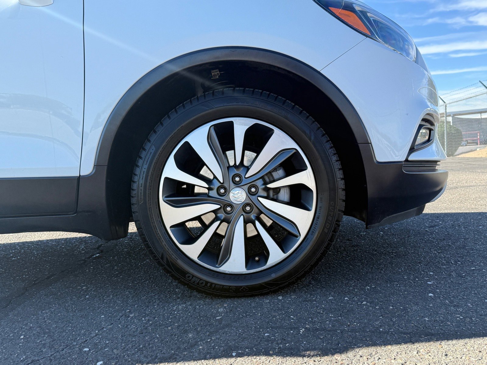 Used 2019 Buick Encore Essence image 9