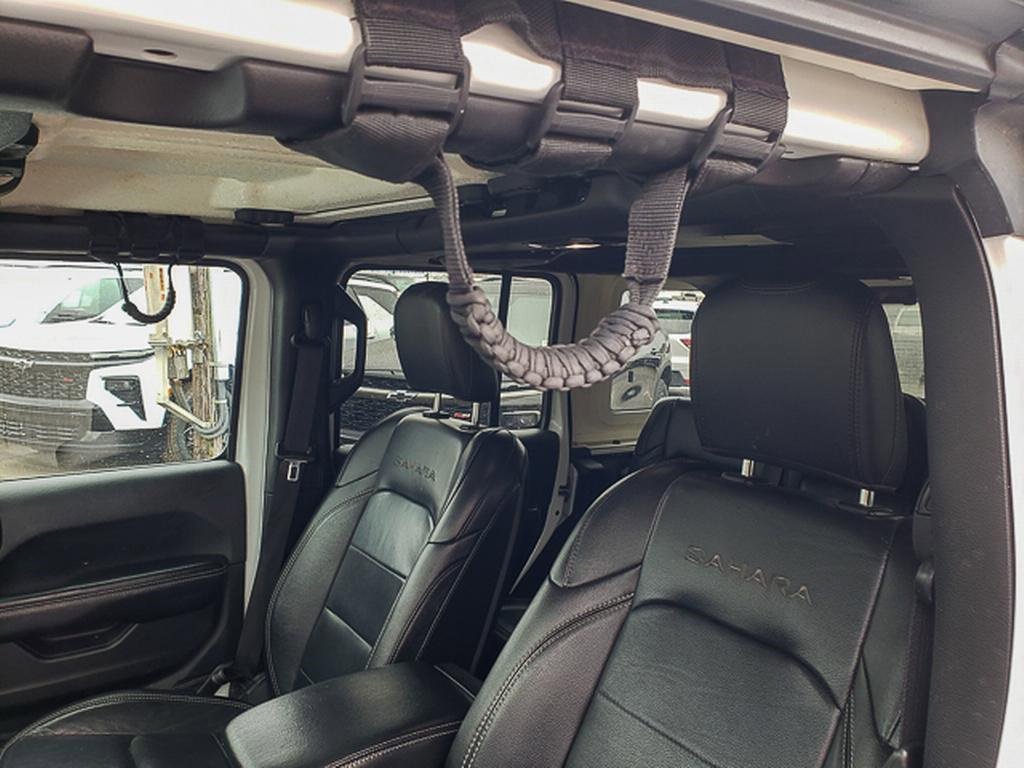 Used 2018 Jeep Wrangler Unlimited Sahara w/ Dual Top Group image 22