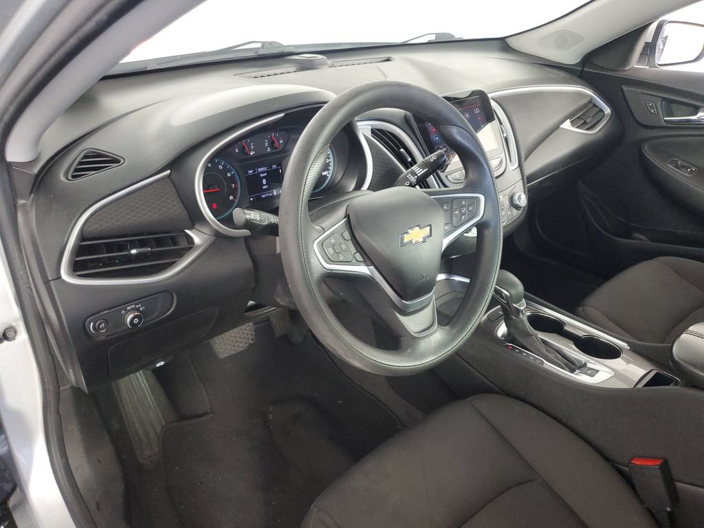 Used 2022 Chevrolet Malibu LT FWD image 11
