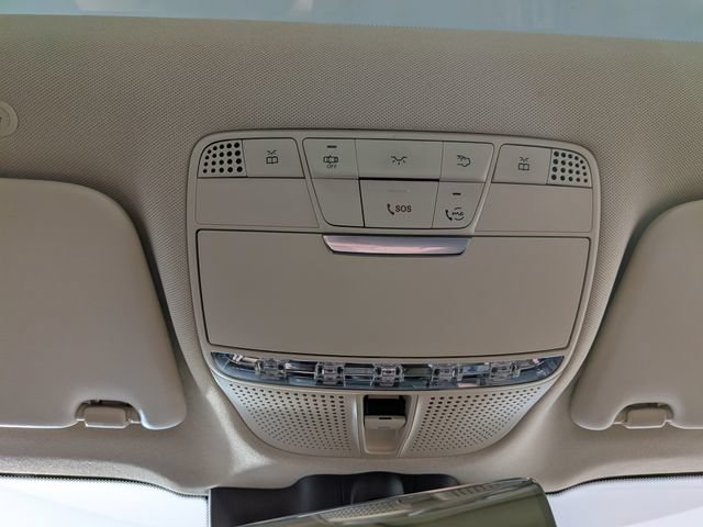 Used 2021 Mercedes-Benz GLC 300 4MATIC image 24