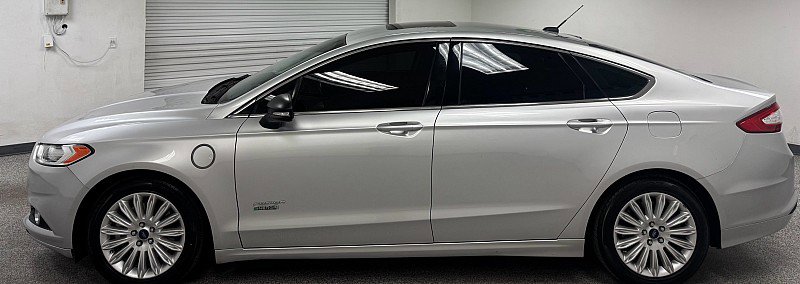 Used 2013 Ford Fusion Energi SE w/ Driver Assist Pkg FWD image 8