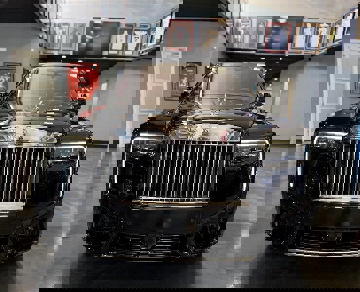 Used 2026 Rolls-Royce Cullinan image 3