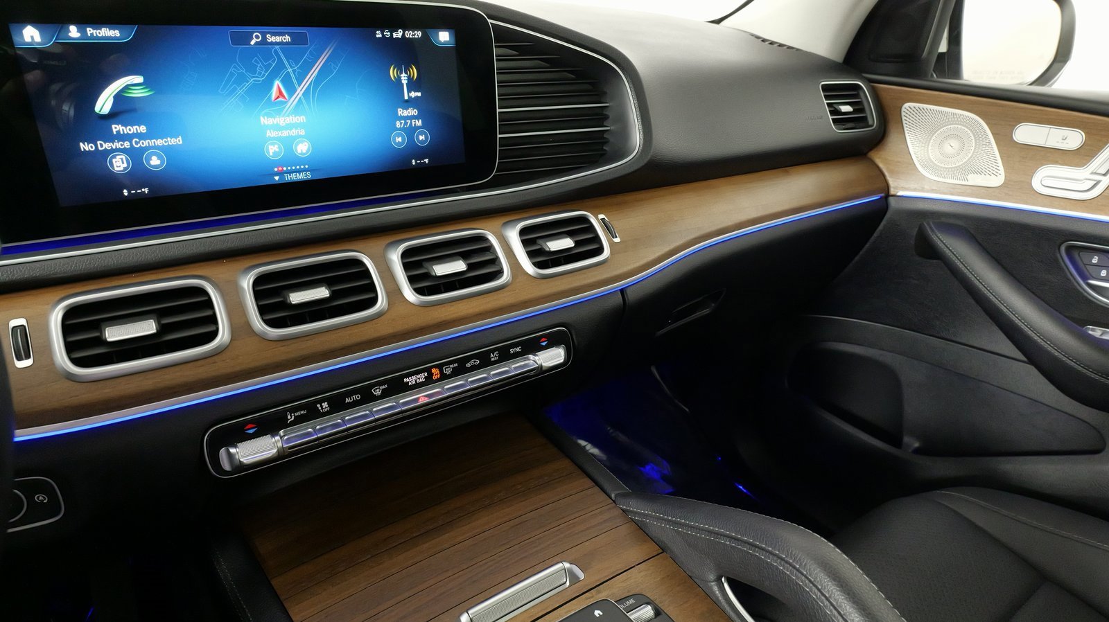 Used 2023 Mercedes-Benz GLE 350 4MATIC image 47