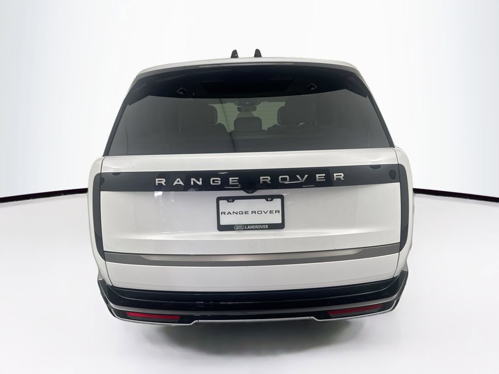 New 2026 Land Rover Range Rover Long Wheelbase SE image 6